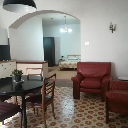 Caiazzo La Casa Di Astrea B&B 객실 사진